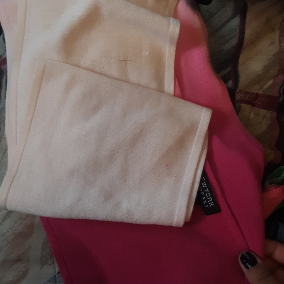 NEW YORK AND COMPANY SCARF - Picture 3 of 3